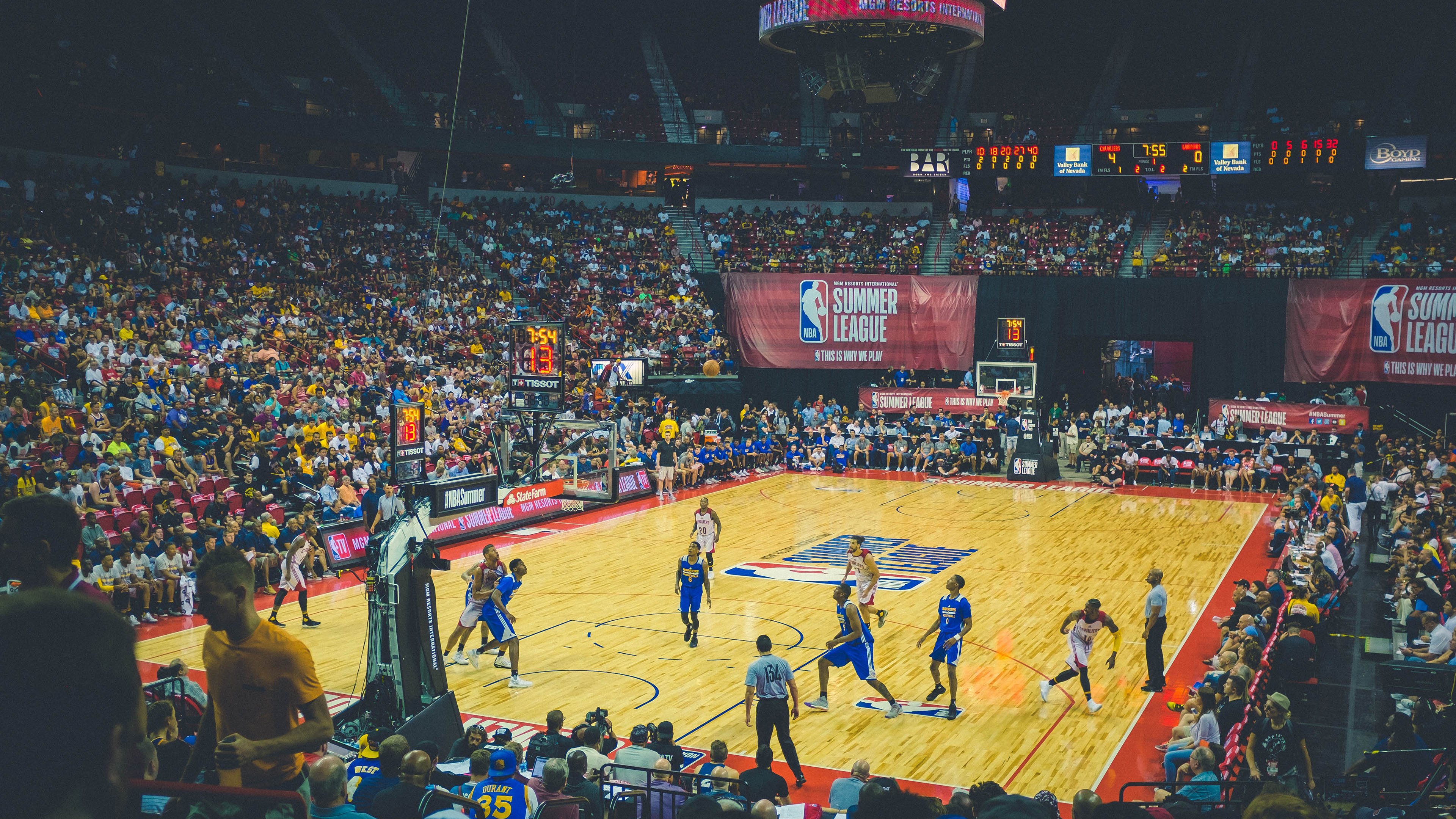 美加墨世界杯焦点战阴影下，热火轻取黄蜂揭示篮球全球化新常态