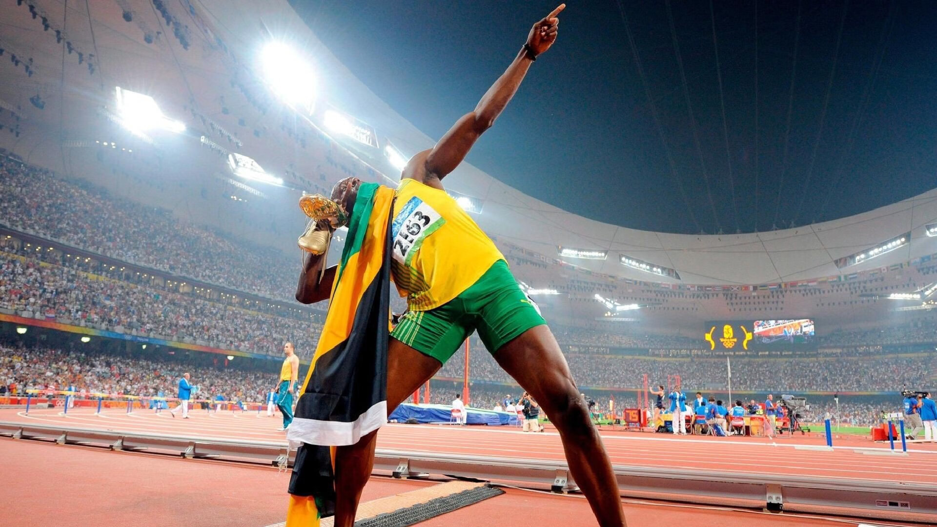 伦纳德化身关键先生，老鹰力克爵士展翅高飞