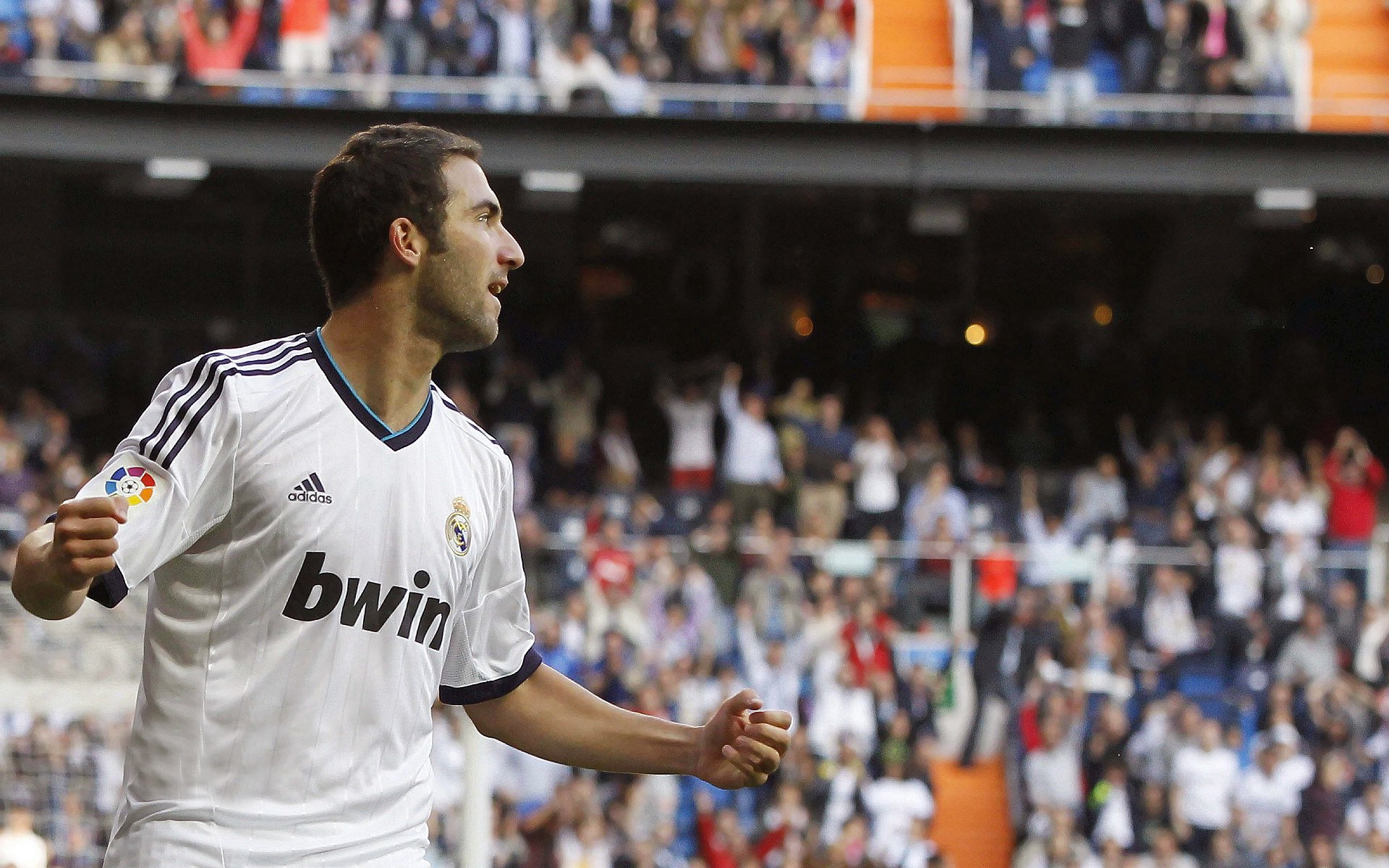 巴雷拉带队取胜,伊朗一波带走多特蒙德,当足球成为地缘政治的隐喻