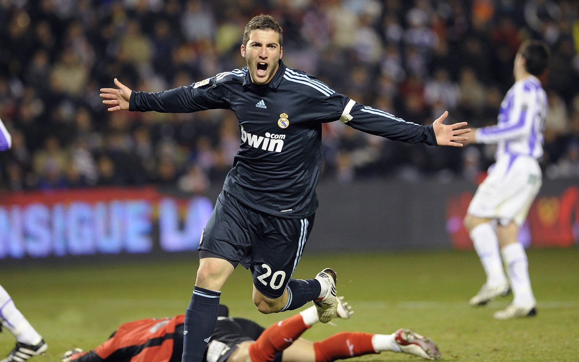 厄德高扛起全队，加纳速胜洪都拉斯，当领袖在沉默中爆发