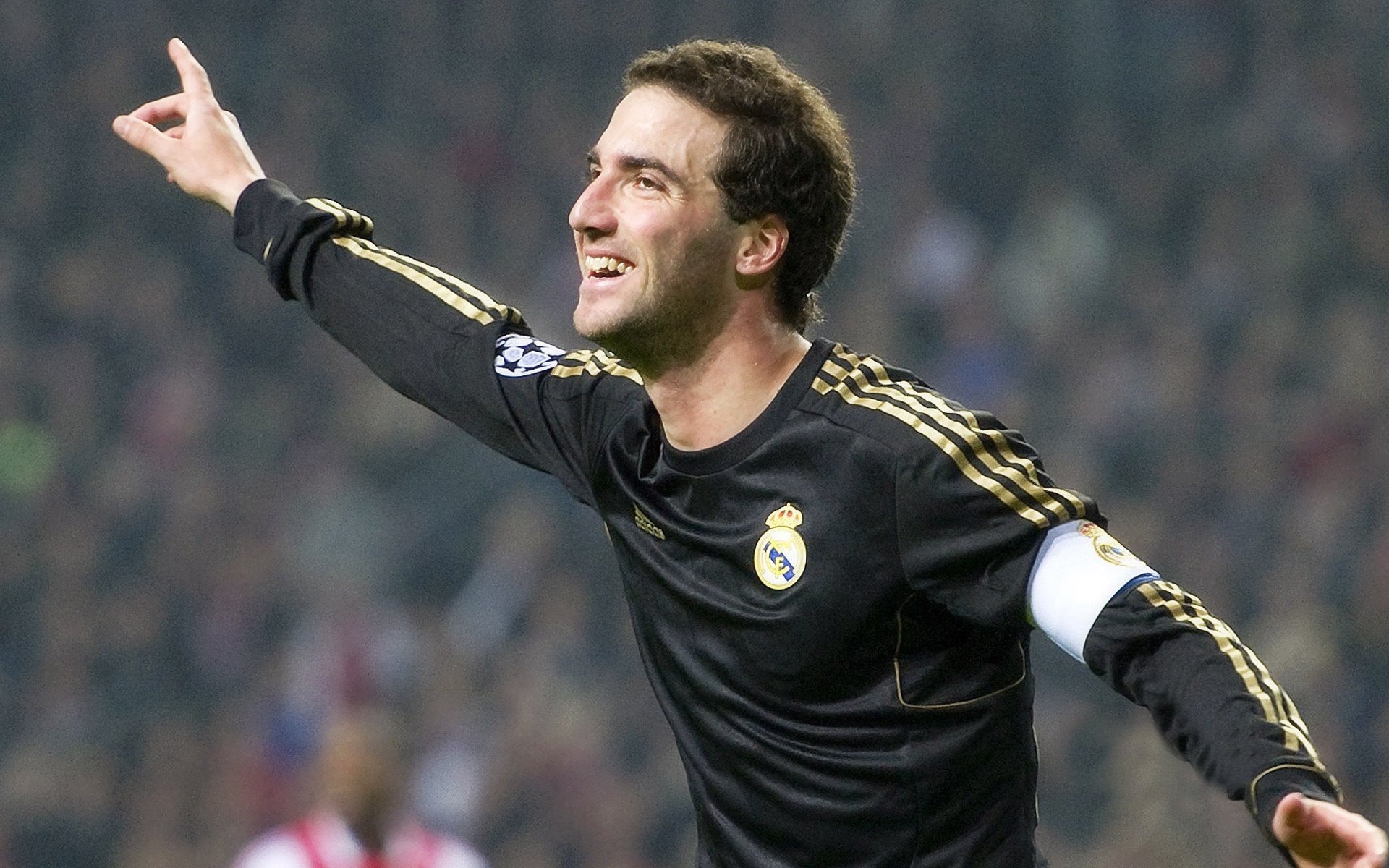 伊布生涯之夜，尤文压哨绝杀，当传奇超越胜负