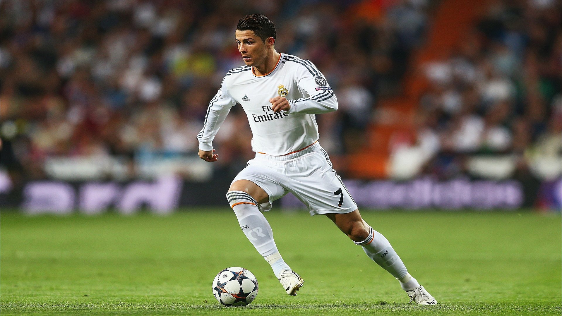 2026世界杯H组惊天一战,罗马尼亚大胜法国,阿诺德闪耀全场
